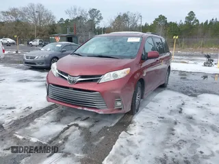 2018 Toyota Sienna XLE Auto Access Seat с VIN 5TDYZ3DC1JS908700, выставлен на аукционе IAAI как лот 41413945 с пробегом 159 340 миль миль и . История ставок и продаж доступна на DreamBid. Изображение 2.
