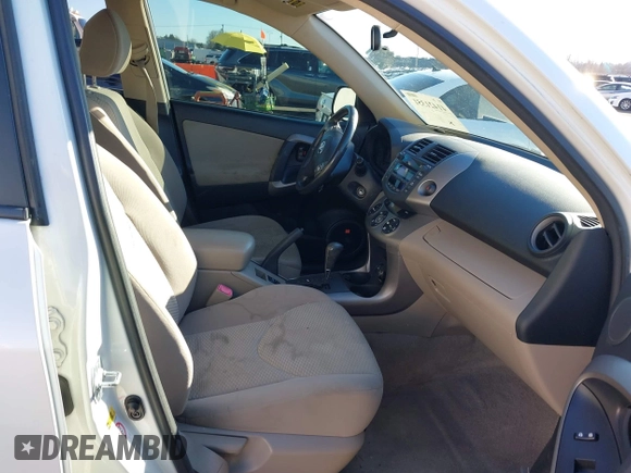 2008 Toyota RAV4 Ltd with VIN JTMZK34V685022611, listed as a IAAI auction lot 41421351 with 136,276 mi miles. Bid and sale history available at carsss.com. Image 5.