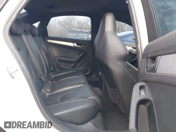 2010 Audi S4 Prestige z VIN WAUKGAFLXAA020826, wystawiony jako IAAI lot #41711179 z przebiegiem 122 108 mil mil oraz . Historia ofert i sprzedaży dostępna na DreamBid. Obrazek 8.