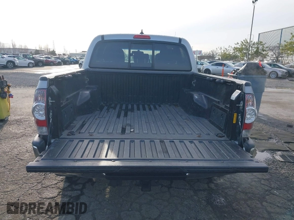 2014 Toyota Tacoma PreRunner with VIN 3TMJU4GN0EM163253, listed as a IAAI auction lot 41559780 with 155,883 mi miles. Bid and sale history available at carsss.com. Image 16.