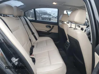 2011 BMW 3 Series 328i xDrive z VIN WBAPK7C54BF195834, wystawiony jako Copart lot #51740295 z przebiegiem 146 972 mil mil oraz Szkoda całkowita • Salvage title. Historia ofert i sprzedaży dostępna na DreamBid. Obrazek 11.