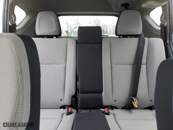 2018 Toyota RAV4 XLE with VIN JTMRFREV6JJ195256, listed as a Copart auction lot 53622155 with 61,267 mi miles and Clean Title. Bid and sale history available at carsss.com. Image 10.