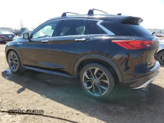 2019 Infiniti QX50 Essential z VIN 3PCAJ5M38KF110494, wystawiony jako Copart lot #56194745 z przebiegiem 84 836 mil mil oraz Czysty tytuł • Clean title. Historia ofert i sprzedaży dostępna na DreamBid. Obrazek 2.