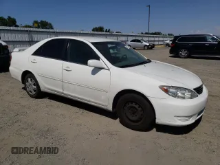 2005 Toyota Camry STD z VIN 4T1BE32K55U025255, wystawiony jako Copart lot #59423275 z przebiegiem 290 722 mil mil oraz Czysty tytuł • Clean title. Historia ofert i sprzedaży dostępna na DreamBid. Obrazek 4.