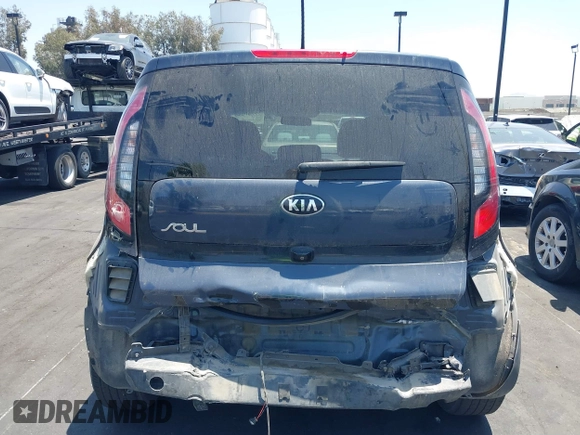 2016 Kia Soul + z VIN KNDJP3A54G7326607, wystawiony jako IAAI lot #39560246 z przebiegiem 122 430 mil mil oraz . Historia ofert i sprzedaży dostępna na DreamBid. Obrazek 6.