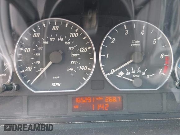 2001 BMW 3 Series 330Ci z VIN WBABS53481EV87242, wystawiony jako IAAI lot #42269465 z przebiegiem 165 291 mil mil oraz . Historia ofert i sprzedaży dostępna na DreamBid. Obrazek 7.