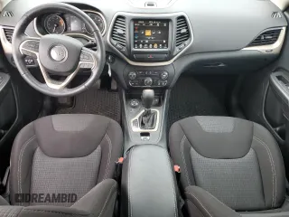 2016 Jeep Cherokee Latitude с VIN 1C4PJMCS5GW261891, выставлен на аукционе Copart как лот 57661815 с пробегом 62 687 миль миль и Списание • Salvage title. История ставок и продаж доступна на DreamBid. Изображение 8.