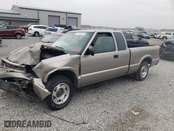 2000 GMC Sonoma SLS z VIN 1GTCS19W2Y8201805, wystawiony jako Copart lot #43633925 z przebiegiem Nie podano mil oraz Szkody całkowita. Historia ofert i sprzedaży dostępna na DreamBid. Obrazek 1.