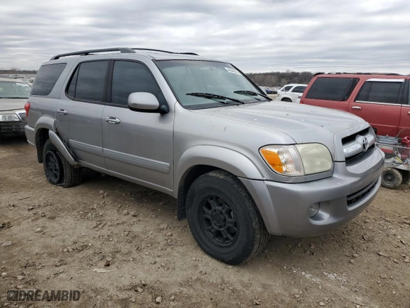 2006 Toyota Sequoia SR5 with VIN 5TDBT44A66S262007, listed as a Copart auction lot 44340625 with 241,173 mi miles and Salvage Title. Bid and sale history available at carsss.com. Image 4.