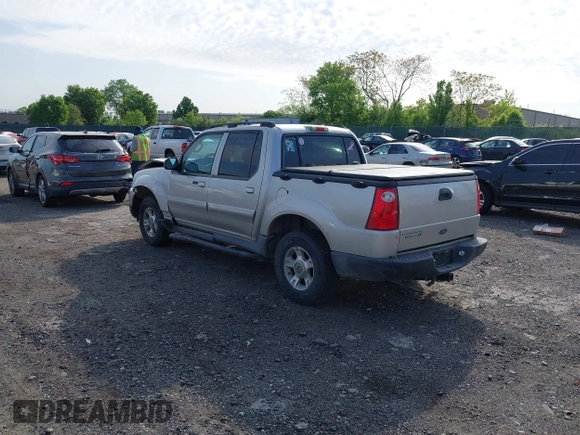 2004 Ford Explorer Sport Trac XLS z VIN 1FMZU77K94UA89637, wystawiony jako IAAI lot #42133712 z przebiegiem 174 293 mil mil oraz . Historia ofert i sprzedaży dostępna na DreamBid. Obrazek 3.