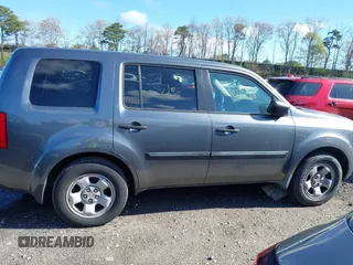 2011 Honda Pilot LX with VIN 5FNYF4H29BB031413, listed as a IAAI auction lot 42141970 with Not Provided miles and . Bid and sale history available at DreamBid. Image 12.