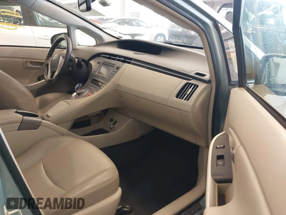 2015 Toyota Prius Four with VIN JTDKN3DU4F1932875, listed as a IAAI auction lot 41697847 with 306,594 mi miles. Bid and sale history available at carsss.com. Image 5.
