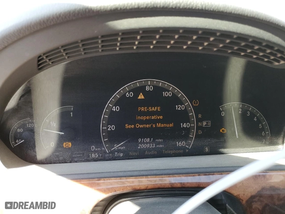 2007 Mercedes-Benz S-Class 5.5L V8 with VIN WDDNG71XX7A049898, listed as a Copart auction lot 47498515 with 200,933 mi miles and Clean Title. Bid and sale history available at carsss.com. Image 9.