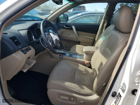 2013 Toyota Highlander with VIN 5TDZK3EH9DS130735, listed as a Copart auction lot 48710955 with 139,013 mi miles and Salvage Title. Bid and sale history available at carsss.com. Image 7.