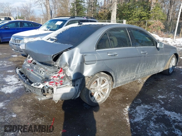 2012 Mercedes-Benz C-Class C 300 Sport with VIN WDDGF8BBXCA669360, listed as a IAAI auction lot 41287257 with 102,309 mi miles. Bid and sale history available at carsss.com. Image 4.