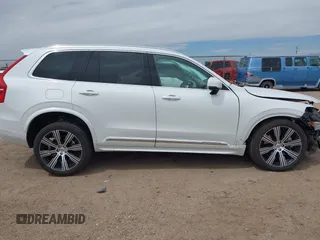 2024 Volvo XC90 Ultimate z VIN YV4H60LFXR1217884, wystawiony jako IAAI lot #42071549 z przebiegiem 11 741 mil mil oraz . Historia ofert i sprzedaży dostępna na DreamBid. Obrazek 14.