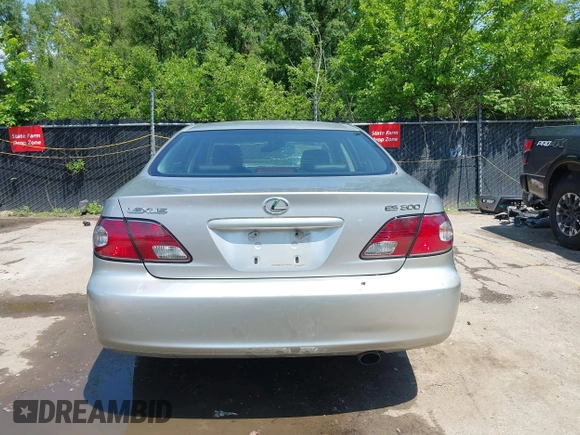 2002 Lexus ES 300 с VIN JTHBF30G925001092, выставлен на аукционе IAAI как лот 42226709 с пробегом 243 528 миль миль и . История ставок и продаж доступна на DreamBid. Изображение 15.