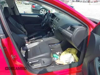 2013 Volkswagen Jetta SE с VIN 3VWDP7AJ7DM287155, выставлен на аукционе IAAI как лот 42483650 с пробегом 152 016 миль миль и . История ставок и продаж доступна на DreamBid. Изображение 5.