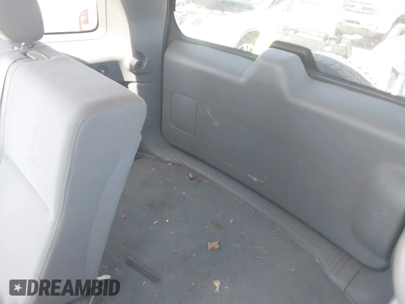 2005 Jeep Liberty Sport with VIN 1J4GK48K05W500812, listed as a IAAI auction lot 41832180 with 138,254 mi miles. Bid and sale history available at carsss.com. Image 12.