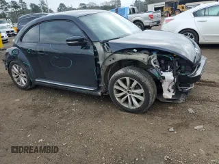 2017 Volkswagen Beetle 1.8T Fleet with VIN 3VWF17ATXHM628534, listed as a Copart auction lot 44686385 with 0 mi miles and Salvage Title. Bid and sale history available at carsss.com. Image 4.