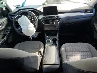 2021 Ford Escape SE with VIN 1FMCU9G65MUB21732, listed as a Copart auction lot 47725475 with 7,490 mi miles and Salvage Title. Bid and sale history available at carsss.com. Image 8.