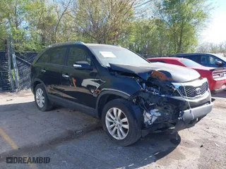 2011 Kia Sorento LX with VIN 5XYKT4A2XBG073333, listed as a IAAI auction lot 39936619 with 1 mi miles. Bid and sale history available at carsss.com. Image 1.