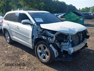 2019 Toyota Highlander Limited with VIN 5TDDZRFHXKS974562, listed as a IAAI auction lot 42600890 with 61,886 mi miles and . Bid and sale history available at DreamBid. Image 1.