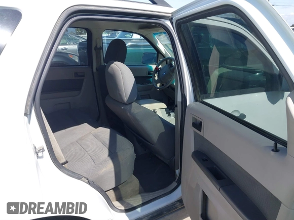 2009 Ford Escape Hybrid with VIN 1FMCU59369KC02897, listed as a IAAI auction lot 41841414 with 246,324 mi miles and . Bid and sale history available at DreamBid. Image 8.