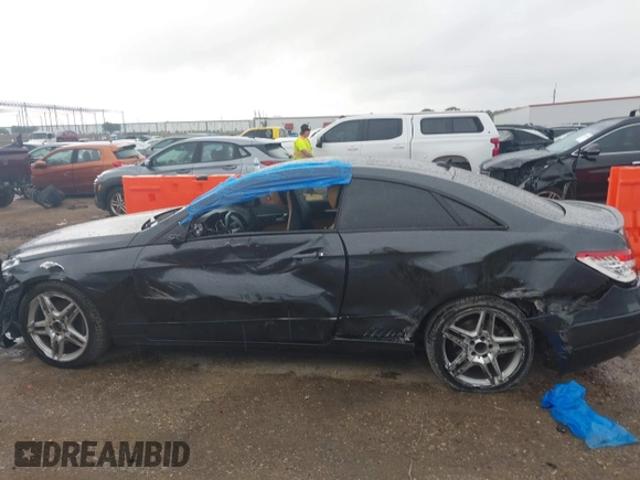 2013 Mercedes-Benz E 350 z VIN WDDKJ5KB1DF202419, wystawiony jako IAAI lot #42485467 z przebiegiem 155 245 mil mil oraz . Historia ofert i sprzedaży dostępna na DreamBid. Obrazek 14.