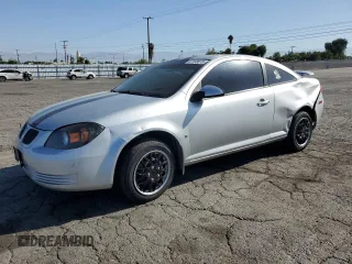 2009 Pontiac G5 z VIN 1G2AS18H697176865, wystawiony jako Copart lot #57133875 z przebiegiem 177 707 mil mil oraz Szkoda całkowita • Salvage title. Historia ofert i sprzedaży dostępna na DreamBid. Obrazek 1.