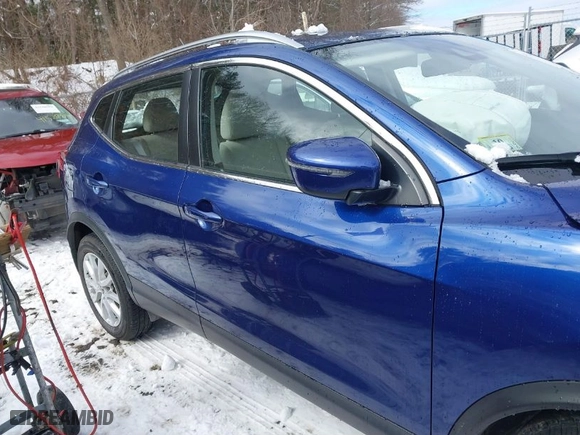 2020 Nissan Rogue Sport S with VIN JN1BJ1CW9LW393917, listed as a IAAI auction lot 41514909 with 41,401 mi miles. Bid and sale history available at carsss.com. Image 13.