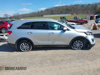 2018 Kia Sorento LX with VIN 5XYPG4A36JG420268, listed as a IAAI auction lot 41807169 with 99,272 mi miles. Bid and sale history available at carsss.com. Image 13.