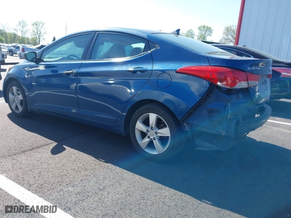 2013 Hyundai Elantra GLS PZEV with VIN KMHDH4AE6DU950644, listed as a IAAI auction lot 41984344 with 117,503 mi miles. Bid and sale history available at carsss.com. Image 3.