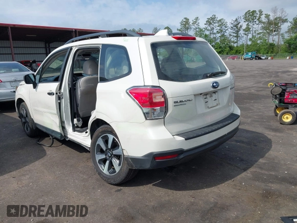 2018 Subaru Forester z VIN JF2SJABC5JH444739, wystawiony jako IAAI lot #42123918 z przebiegiem 124 520 mil mil oraz . Historia ofert i sprzedaży dostępna na DreamBid. Obrazek 3.