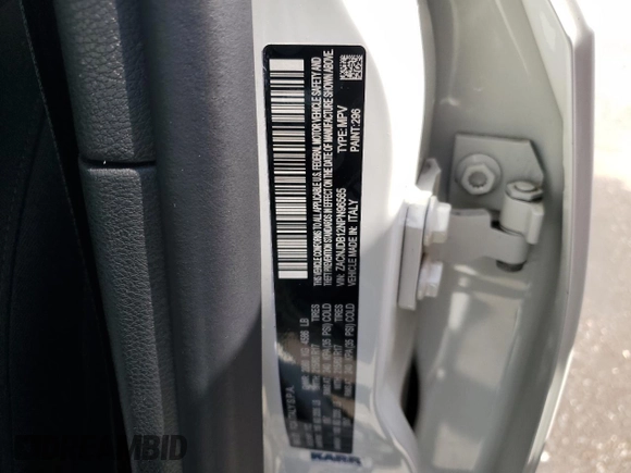 2022 Jeep Renegade Latitude with VIN ZACNJDB12NPN96565, listed as a Copart auction lot 58441965 with 7,162 mi miles and Salvage title. Bid and sale history available at DreamBid. Image 13.
