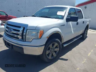 2010 Ford F-150 XL z VIN 1FTEW1E84AFC18241, wystawiony jako IAAI lot #42350458 z przebiegiem 131 581 mil mil oraz . Historia ofert i sprzedaży dostępna na DreamBid. Obrazek 17.