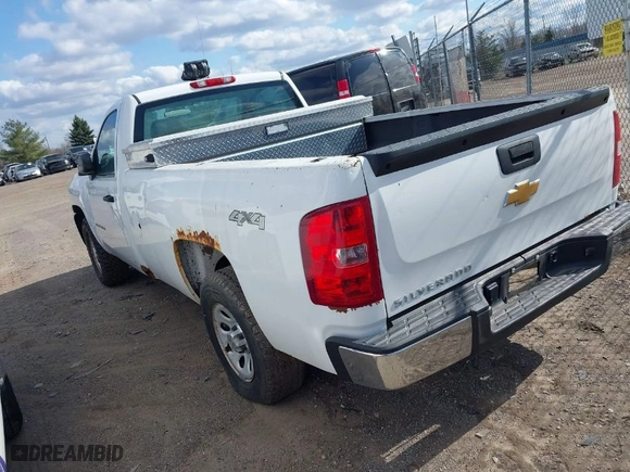 2013 Chevrolet Silverado 1500 Work Truck with VIN 1GCNKPEX2DZ131236, listed as a IAAI auction lot 41863737 with 155,225 mi miles. Bid and sale history available at carsss.com. Image 3.