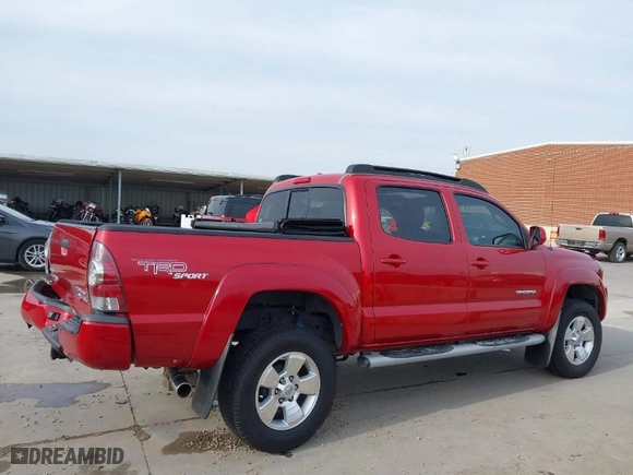 2010 Toyota Tacoma PreRunner with VIN 3TMJU4GN6AM098161, listed as a IAAI auction lot 41577029 with NaN miles. Bid and sale history available at carsss.com. Image 14.