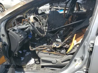 2011 Nissan Sentra SR z VIN 3N1AB6AP1BL658450, wystawiony jako Copart lot #60906635 z przebiegiem Nie podano mil oraz Szkoda całkowita • Salvage title. Historia ofert i sprzedaży dostępna na DreamBid. Obrazek 7.