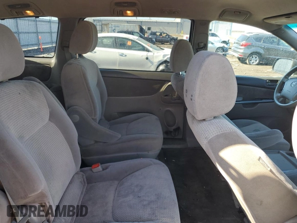 2010 Toyota Sienna CE with VIN 5TDKK4CC2AS332391, listed as a Copart auction lot 46881495 with 319,920 mi miles and Salvage Title. Bid and sale history available at DreamBid. Image 11.