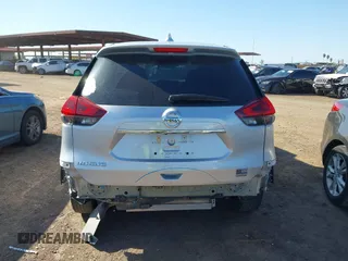 2020 Nissan Rogue S z VIN 5N1AT2MT9LC754458, wystawiony jako IAAI lot #42091440 z przebiegiem 102 338 mil mil oraz . Historia ofert i sprzedaży dostępna na DreamBid. Obrazek 17.