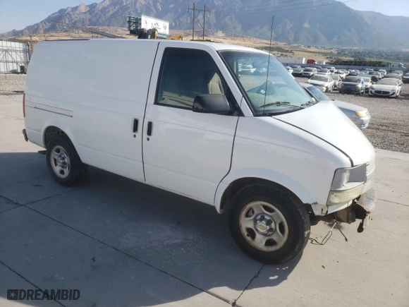 2004 Chevrolet Astro Cargo Van with VIN 1GCDL19X64B109975, listed as a Copart auction lot 70611344 with 129,682 mi miles and Salvage Title. Bid and sale history available at carsss.com. Image 4.