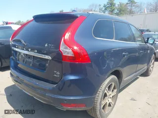 2015 Volvo XC60 T6 with VIN YV4902RK5F2762130, listed as a IAAI auction lot 42080997 with 174,623 mi miles. Bid and sale history available at carsss.com. Image 4.