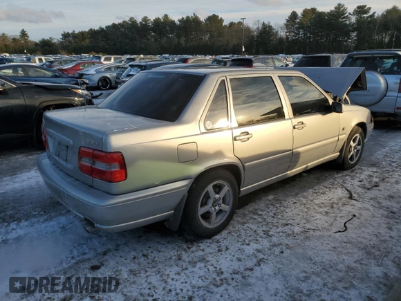 1999 Volvo S70 with VIN YV1LT56D7X2578651, listed as a Copart auction lot 88631555 with 126,753 mi miles and Salvage Title. Bid and sale history available at carsss.com. Image 3.