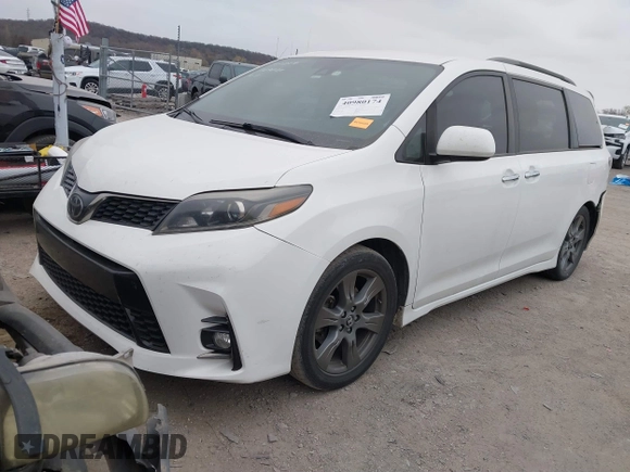 2018 Toyota Sienna SE with VIN 5TDXZ3DC3JS910458, listed as a IAAI auction lot 40980174 with 133,139 mi miles and . Bid and sale history available at DreamBid. Image 2.
