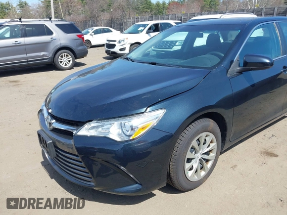 2016 Toyota Camry XLE with VIN 4T4BF1FK6GR528992, listed as a IAAI auction lot 42006520 with 89,225 mi miles and . Bid and sale history available at carsss.com. Image 6.