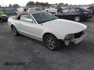 2005 Ford Mustang Deluxe with VIN 1ZVFT84N755253121, listed as a IAAI auction lot 42687235 with Not provided miles and . Bid and sale history available at DreamBid. Image 1.