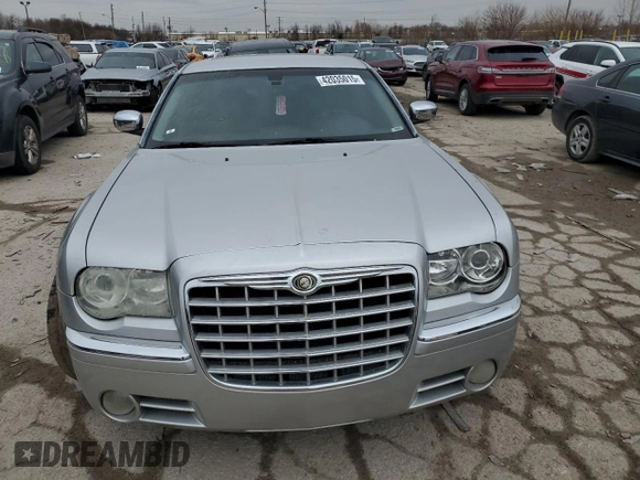 2007 Chrysler 300 C with VIN 2C3LK63H37H751602, listed as a Copart auction lot 42035015 with Not Provided miles and Salvage Title. Bid and sale history available at DreamBid. Image 5.