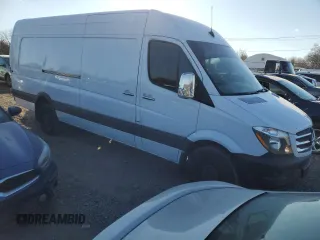 2016 Mercedes-Benz Sprinter with VIN WD3PE8DDXGP338397, listed as a Copart auction lot 87686455 with 153,434 mi miles and Salvage Title. Bid and sale history available at DreamBid. Image 4.