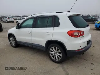 2010 Volkswagen Tiguan SEL with VIN WVGBV7AX8AW530953, listed as a Copart auction lot 81807704 with 146,558 mi miles and Salvage Title. Bid and sale history available at DreamBid. Image 2.